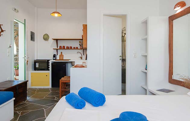 The kitchen of the studio 1