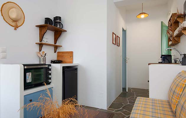 The kitchen of the studio 3